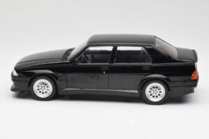 Alfa Romeo 75 Turbo Evoluzione Μαύρο MCG 1:18 MCG18429 Μέταλλο - εικόνα 3 από 6