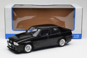 Alfa Romeo 75 Turbo Evoluzione Μαύρο MCG 1:18 MCG18429 Μέταλλο - εικόνα 6 από 6