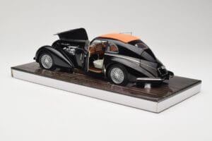 Alfa Romeo 8C 2900B Lungo Μαύρο Minichamps 1:18 100120421 Μέταλλο - εικόνα 5 από 8