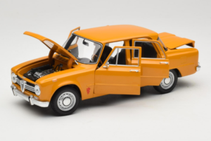 Alfa Romeo Giulia 1300 Super Πορτοκαλί Minichamps 1:18 180120900 Μέταλλο - εικόνα 2 από 8