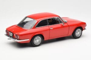Alfa Romeo GT 1300 Junior LHD Κόκκινο AUTOart 1:18 70131 Μέταλλο - εικόνα 3 από 8