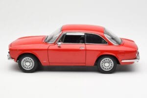 Alfa Romeo GT 1300 Junior LHD Κόκκινο AUTOart 1:18 70131 Μέταλλο - εικόνα 4 από 8