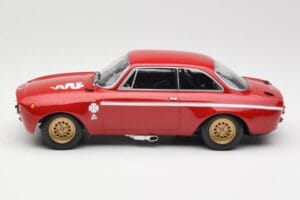 Alfa Romeo GTA 1300 Junior Κόκκινο Minichamps 1:18 155120020 Μέταλλο - εικόνα 3 από 6