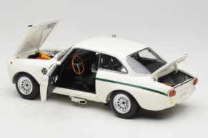 Alfa Romeo GTA 1300 Junior Λευκό Minichamps 1:18 100120501 Μέταλλο - εικόνα 5 από 8