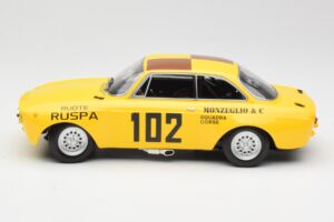 Alfa Romeo GTA 1300 #102 Squadra Corse R. Zanetti / M. Ruspa / Monzeglio Targa Florio 1971 Minichamps 1:18 155711202 Μέταλλο - εικόνα 3 από 6