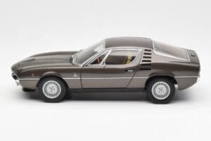Alfa Romeo Montreal Καφέ Μεταλλικό AUTOart 1:18 70173 Μέταλλο - εικόνα 4 από 8
