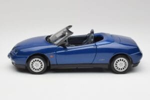 Alfa Romeo Spider 916 Periwinkle Μπλε Maisto 1:18 50308 Μέταλλο - εικόνα 3 από 7