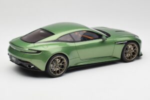 Aston Martin DB12 Πράσινο GT Spirit 1:18 GT466 Ρητίνη - εικόνα 2 από 5