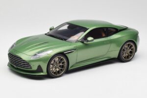 Aston Martin DB12 Πράσινο GT Spirit 1:18 GT466 Ρητίνη