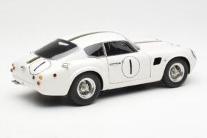 Aston Martin DB4 GT Zagato #1 24 Hours of Le Mans 1961 CMC 1:18 M-139 Μέταλλο - εικόνα 2 από 6