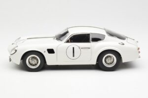Aston Martin DB4 GT Zagato #1 24 Hours of Le Mans 1961 CMC 1:18 M-139 Μέταλλο - εικόνα 3 από 6