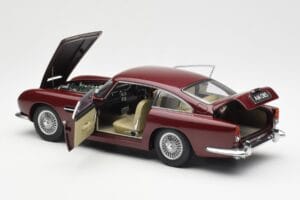 Aston Martin DB5 Dubonnet Κόκκινο AUTOart 1:18 70213 Μέταλλο - εικόνα 5 από 8