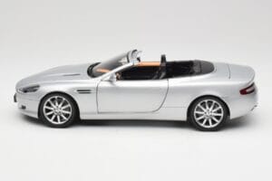 Aston Martin DB9 Volante Ασημί Minichamps 1:18 150137334 Μέταλλο - εικόνα 4 από 8