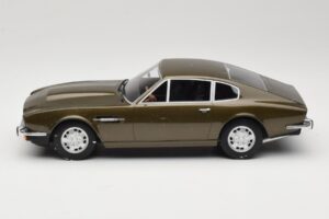 Aston Martin DBS Olive Πράσινο CMR 1:18 CMR003 Μέταλλο - εικόνα 3 από 6
