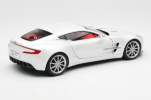Aston Martin One-77 Morning Frost Λευκό AUTOart 1:18 70244 Μέταλλο - εικόνα 3 από 8