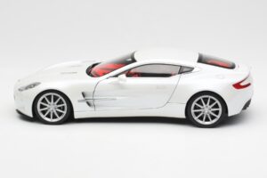 Aston Martin One-77 Morning Frost Λευκό AUTOart 1:18 70244 Μέταλλο - εικόνα 4 από 8