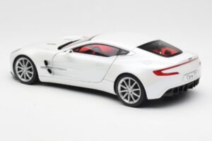 Aston Martin One-77 Morning Frost Λευκό AUTOart 1:18 70244 Μέταλλο - εικόνα 7 από 8