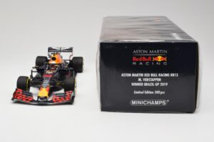 Aston Martin Red Bull Racing RB15 #33 M. Verstappen Winner Brazil GP 2019 Minichamps 1:18 110191933 Μέταλλο - εικόνα 6 από 6