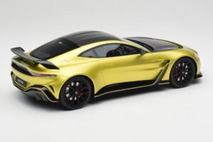 Aston Martin V12 Vantage Final Edition Cosmopolitan Yellow TopSpeed 1:18 TS0453 Μέταλλο - εικόνα 2 από 6