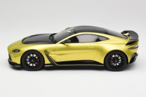Aston Martin V12 Vantage Final Edition Cosmopolitan Yellow TopSpeed 1:18 TS0453 Μέταλλο - εικόνα 3 από 6