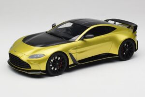 Aston Martin V12 Vantage Final Edition Cosmopolitan Yellow TopSpeed 1:18 TS0453 Μέταλλο