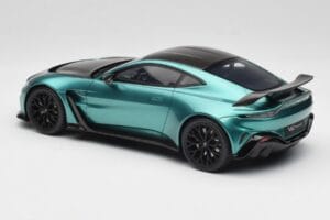 Aston Martin V12 Vantage Racing Green GT Spirit 1:18 GT922 Ρητίνη - εικόνα 5 από 6