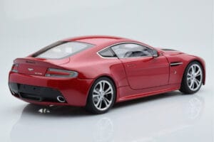 Aston Martin V12 Vantage Κόκκινο AUTOart 1:18 70208 Μέταλλο - εικόνα 3 από 8