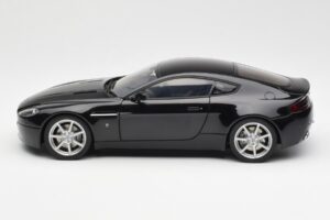 Aston Martin V8 Vantage Onyx Μαύρο AUTOart 1:18 70202 Μέταλλο - εικόνα 4 από 8