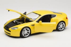 Aston Martin V8 Vantage Κίτρινο Hot Wheels 1:18 G7159 Μέταλλο - εικόνα 2 από 8