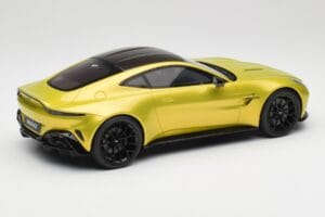 Aston Martin Vantage Cosmopolitan Yellow GT Spirit 1:18 GT514 Ρητίνη - εικόνα 2 από 6