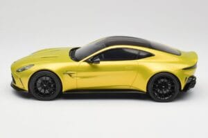Aston Martin Vantage Cosmopolitan Yellow GT Spirit 1:18 GT514 Ρητίνη - εικόνα 3 από 6