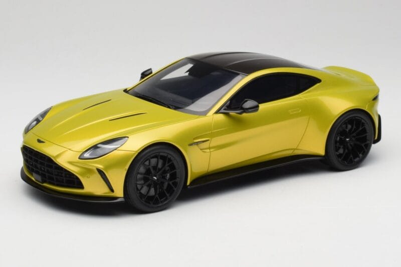 Aston Martin Vantage Cosmopolitan Yellow GT Spirit 1:18 GT514 Ρητίνη