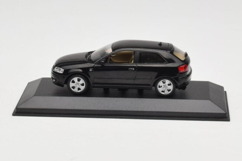 Audi A3 8P Black Metallic Minichamps 1:43 12000 Μέταλλο