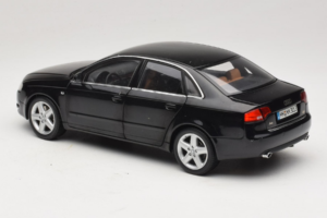 Audi A4 B6 3.2 Quattro Μαύρο Minichamps 1:18 5010404125 Μέταλλο - εικόνα 7 από 8