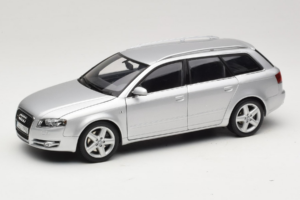 Audi A4 B7 3.2 Quattro Avant Ασημί Minichamps 1:18 5010404215 Μέταλλο