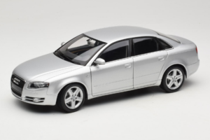 Audi A4 B7 Ασημί Minichamps 1:18 100014402 Μέταλλο