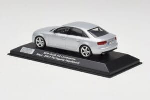 Audi A4 B8 3.2 Quattro Ice Ασημί Minichamps 1:43 5010704113 Μέταλλο - εικόνα 3 από 4