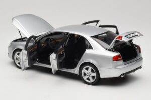 Audi A4 B8 3.2 Quattro Ασημί Minichamps 1:18 5010404115 Μέταλλο - εικόνα 5 από 8