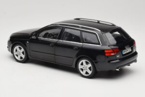 Audi A4 B8 Avant 3.2 Quattro Μαύρο Minichamps 1:18 5010404225 Μέταλλο - εικόνα 7 από 8