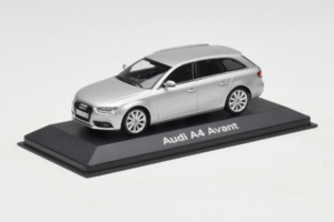 Audi A4 B8 Avant Ice Silver Minichamps 1:43 5011204213-R1 Μέταλλο - εικόνα 2 από 4