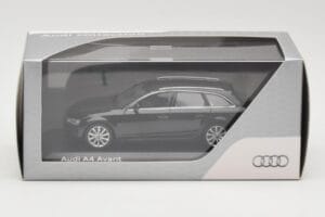 Audi A4 B8 Avant Phantom Black Minichamps 1:43 5011204223 Μέταλλο - εικόνα 4 από 4