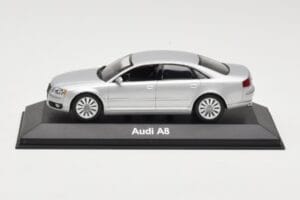 Audi A8 D3 Ανοιχτό Ασημί Minichamps 1:43 5010508113 Μέταλλο