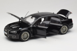 Audi A8L D3 W12 Phantom Black Kyosho 1:18 5011008125 Μέταλλο - εικόνα 2 από 8