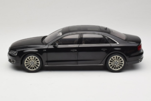 Audi A8L D3 W12 Phantom Black Kyosho 1:18 5011008125 Μέταλλο - εικόνα 4 από 8