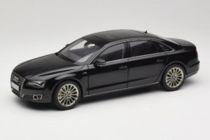 Audi A8L D3 W12 Phantom Black Kyosho 1:18 5011008125 Μέταλλο