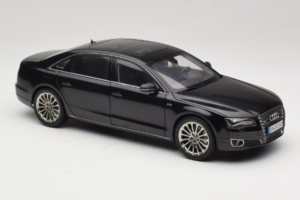 Audi A8L D3 W12 Phantom Black Kyosho 1:18 5011008125 Μέταλλο - εικόνα 6 από 8