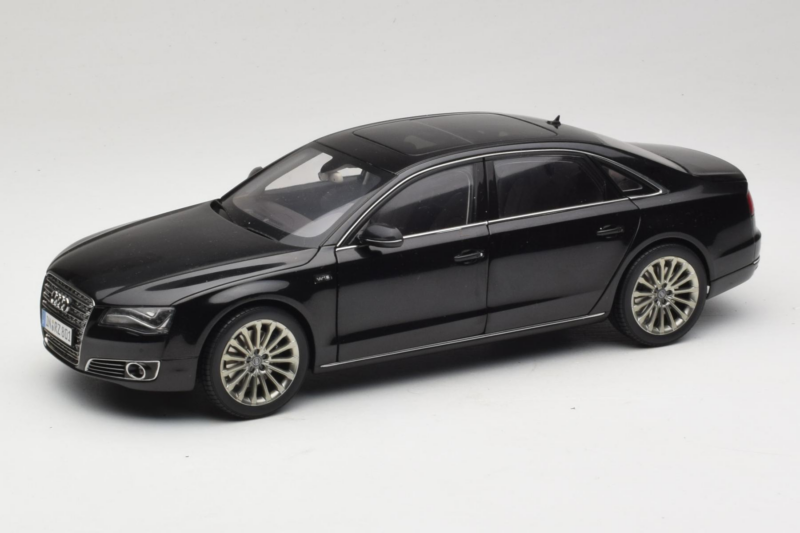 Audi A8L D3 W12 Phantom Black Kyosho 1:18 5011008125 Μέταλλο