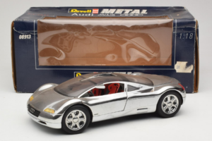 Audi Avus Quattro Chrome Silver Revell 1:18 08913-C1 Μέταλλο - εικόνα 8 από 8