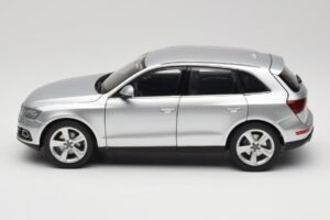 Audi Q5 8R Ice Silver Kyosho 1:18 09242IS Μέταλλο - εικόνα 4 από 8