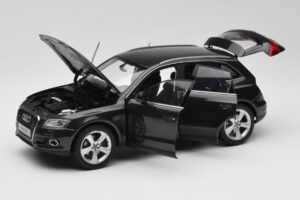 Audi Q5 8R Lava Grey Kyosho 1:18 09242LG Μέταλλο - εικόνα 2 από 8